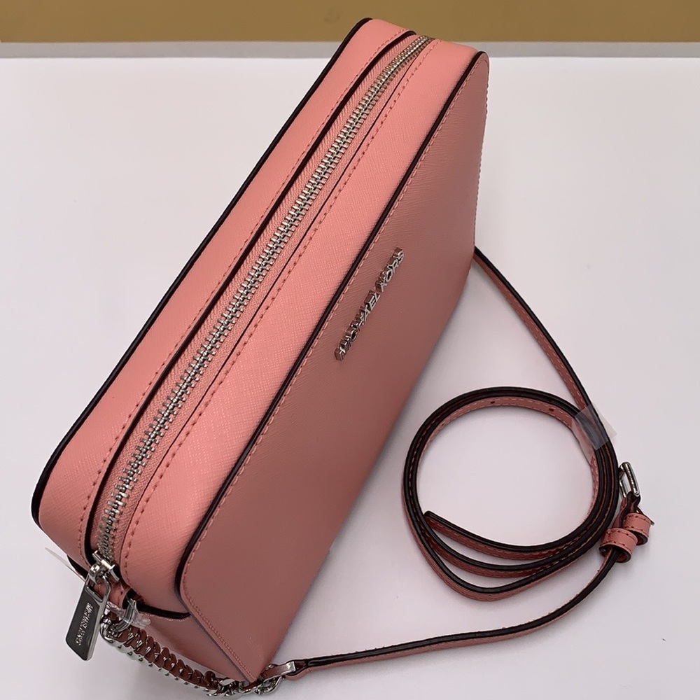 Michael Kors Jet Set Item Large East West Zip Crossbody Leather Primrose 
NWT - Picture 13 of 16